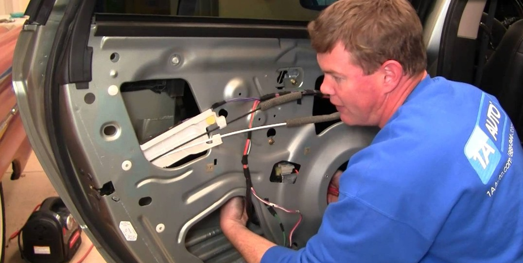 How to Know a Car Window Regulator is Failing