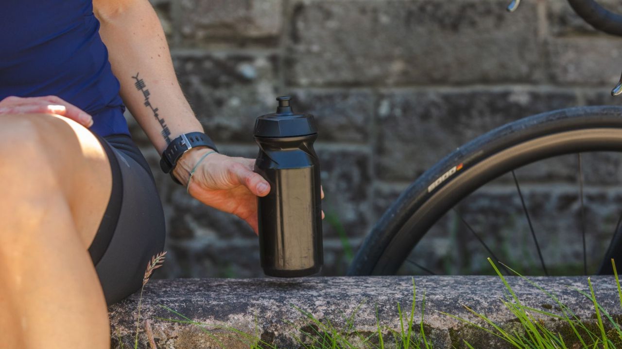 Custom vs. Standard: Why Cyclists Like Their Own Customized Bottles in China